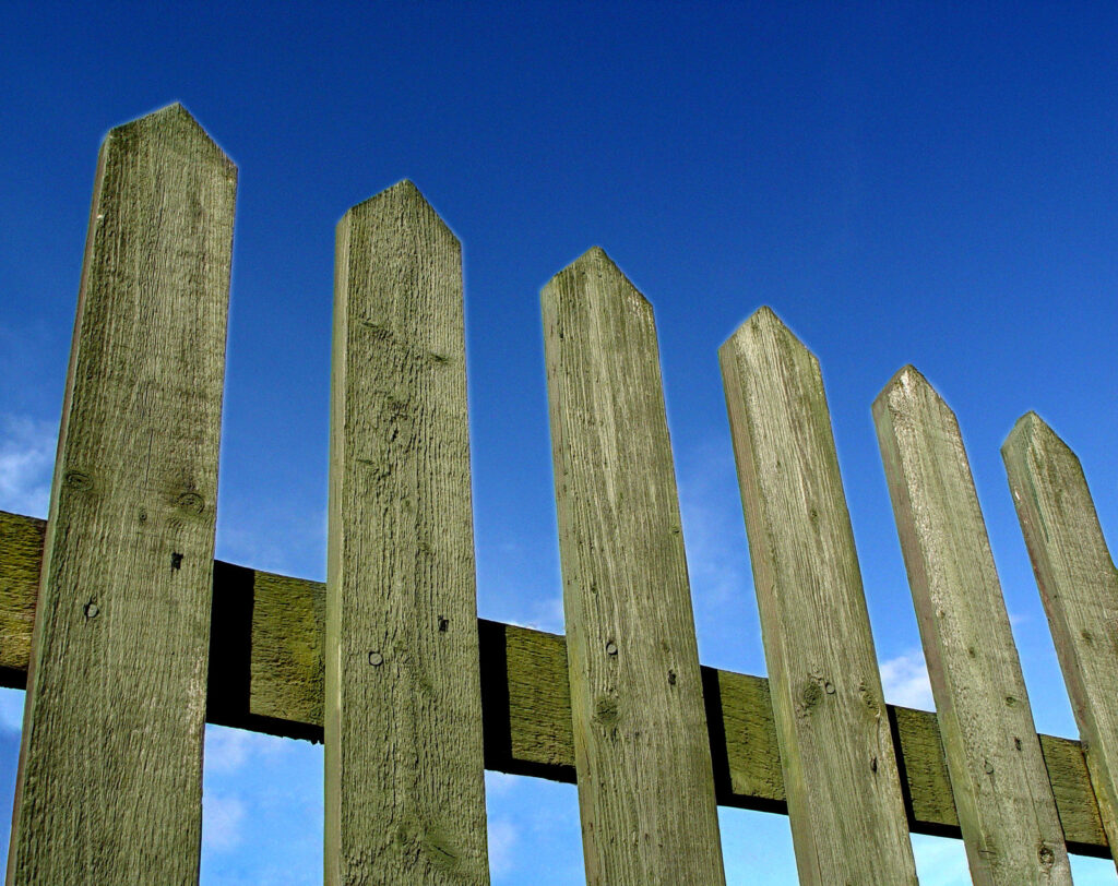 Privacy fencing